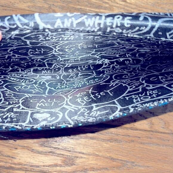 Betsey Johnson large leopard print clutch, in excellent condition, beautiful. - Picture 4 of 9